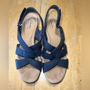 Womens Clark’s block heel sandal 9